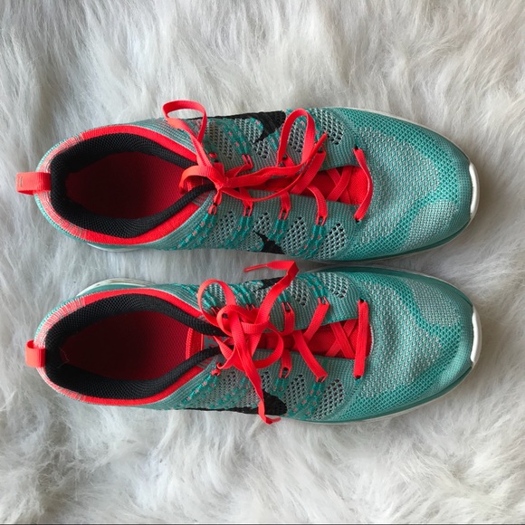 Nike Flyknit Shoes - Picture 6 of 6